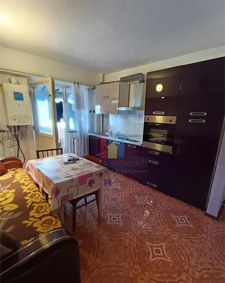 SUPER PRET! Ap 3 camere, Decomandat, zona Vidin Etaj 4/5, 70 - 4