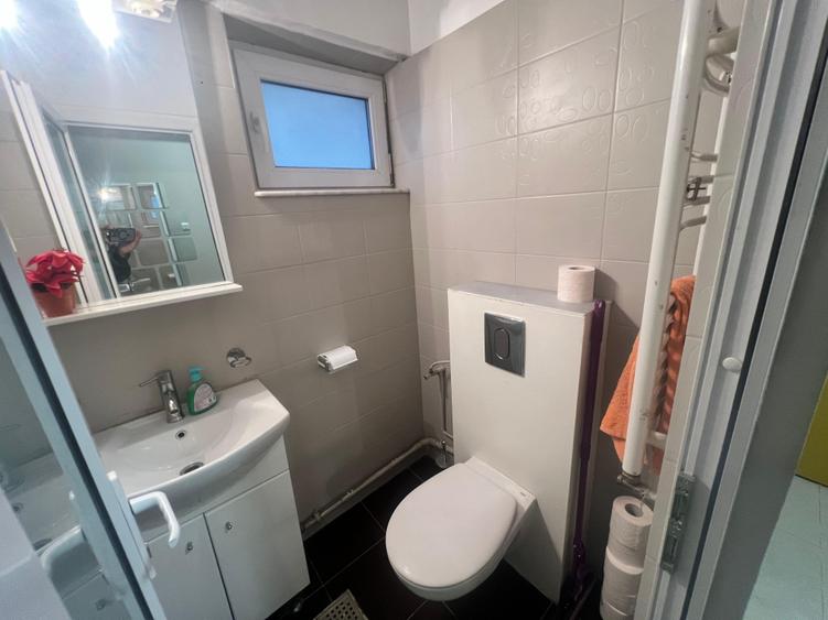 Centru apartament 3 camere renovat etajul 1 vedere stradala - 19