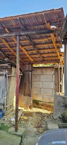 Casa cu pamant de vanzare Sat Cosdeni Com. Pomezeu Jud Bihor - 2