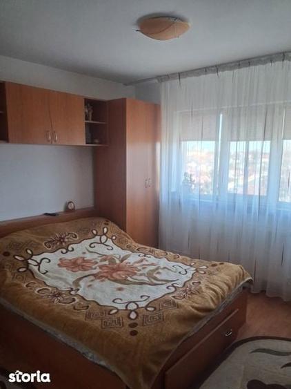 Apartament de vanzare - 3 camere - 3