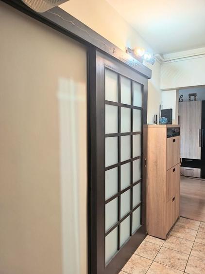 Apartament cu 2 camere decomandat în Est