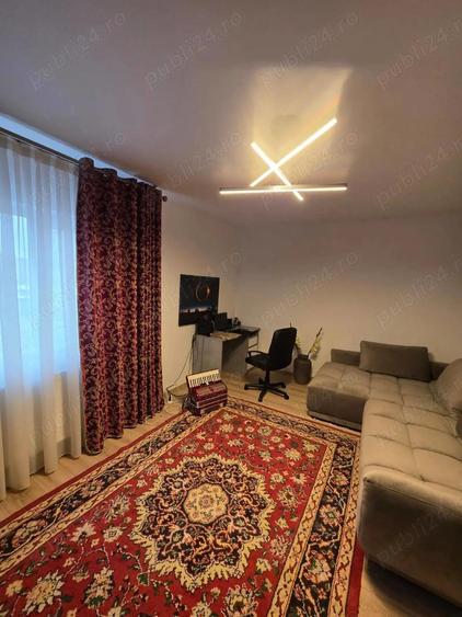 De vanzare apartament cu 2 camere ?i balcon mobilat ?i utilat, situat pe Bulevardul Roman Musat - 11