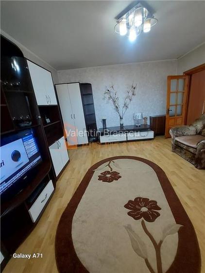 Apartament 3 camere cf 1  semidecomandat zona Micro 3