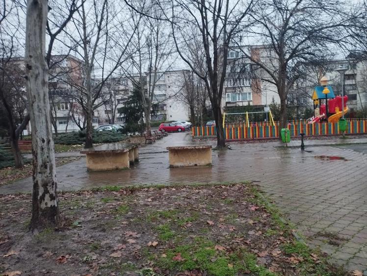 Vand apartament 3 camere decomandat, 85 mp, etaj 1 din 4, Mun. Calarasi, Cartier Mircea Voda - 4