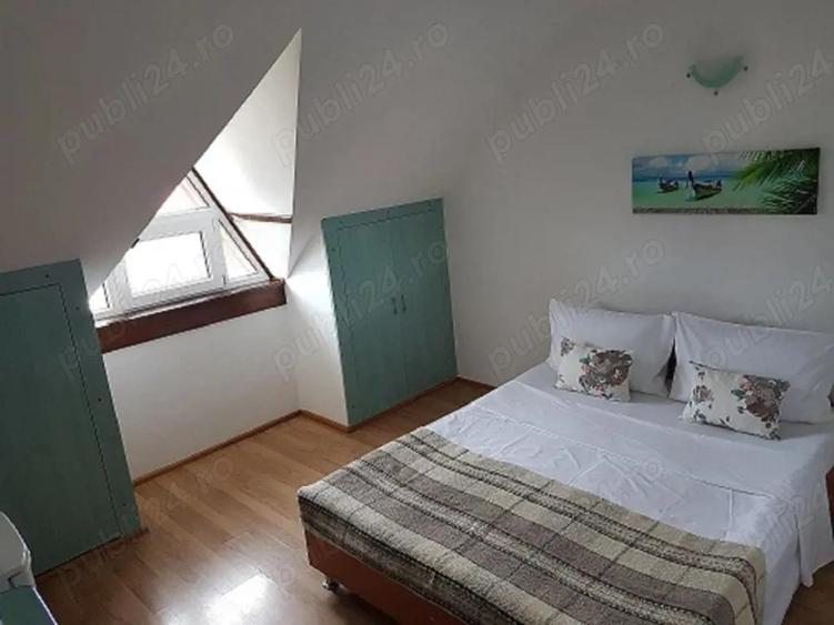 Pensiunea de vanzare Costinesti str.Meduzei , 14 camere - 2