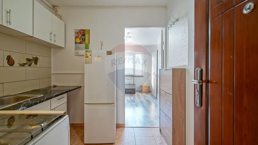 Garsoniera de închiriat în zona Bartolomeu - 6