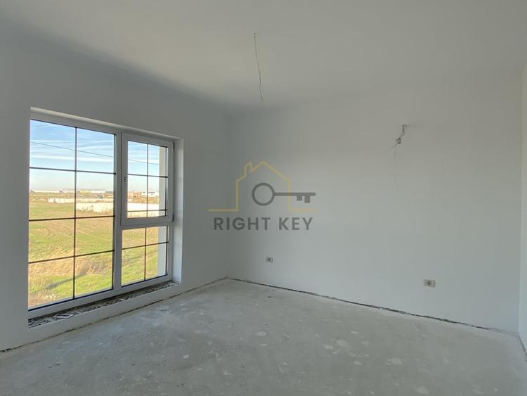 Oportunitate! Vila moderna 4 cam, asfalt, toate utilitatile! Comision0 - 16