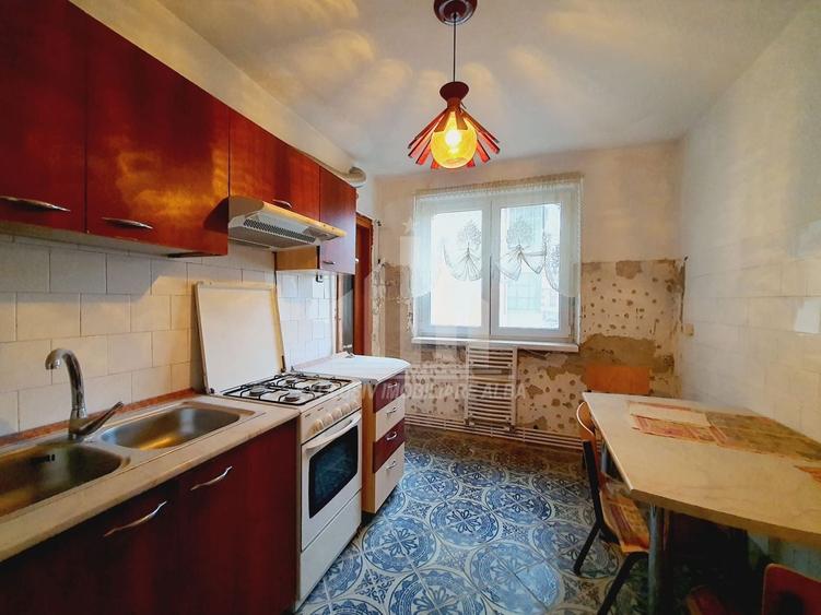 Apartament 4 camere decomandate | 100 mp | Etaj 1 | Garaj | Cetate - 3