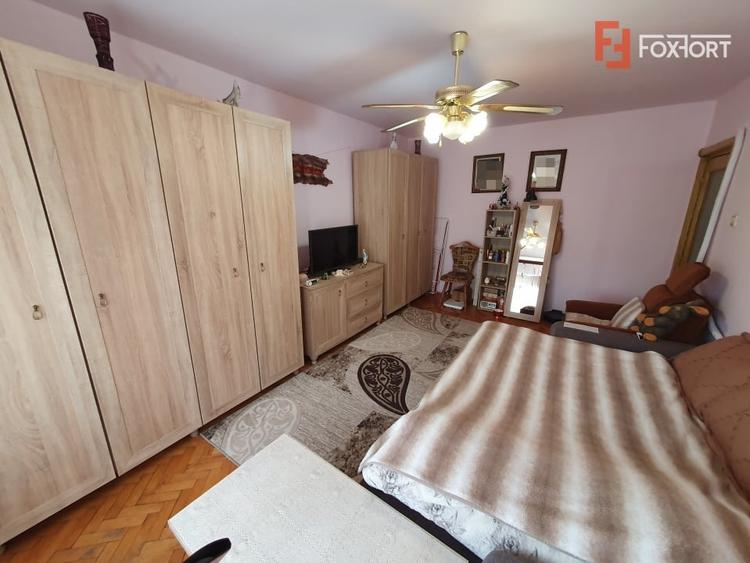 Apartament cu 2 camere decomandat, etaj 1, zona Girocului - 15
