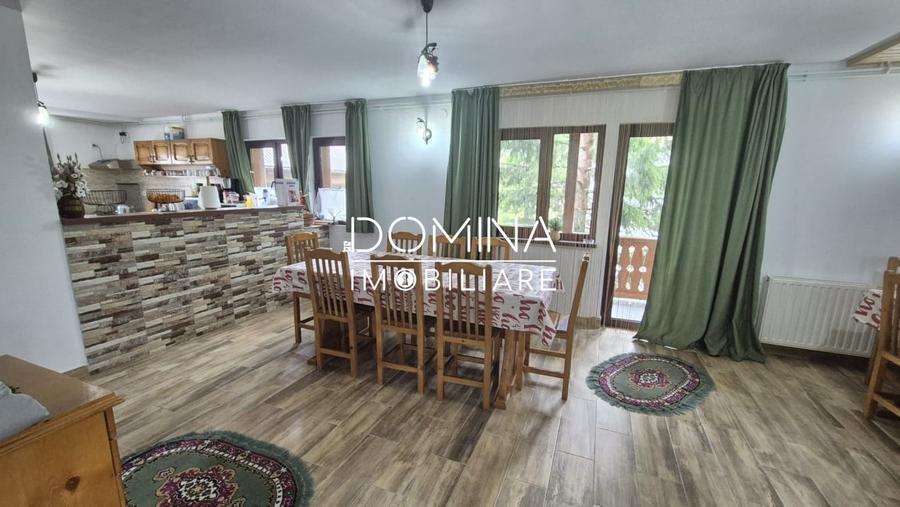 Casă individuală cu 10 camere cu Teren 500 Mp în Rânca
