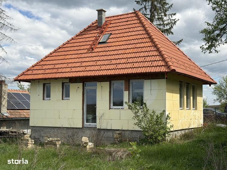 Casă cu 2 camere în Cristur-Crișeni