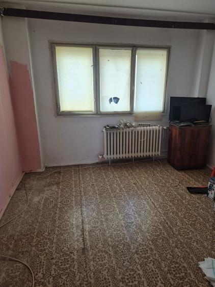 Apartament cu 2 camere decomandat în Militari