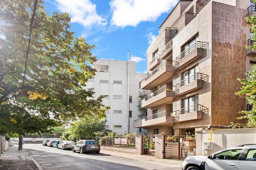 4 camere splendid 100 de pasi de  Parcul Herastrau si ambasada Chinei- INCHIRIAT - 1