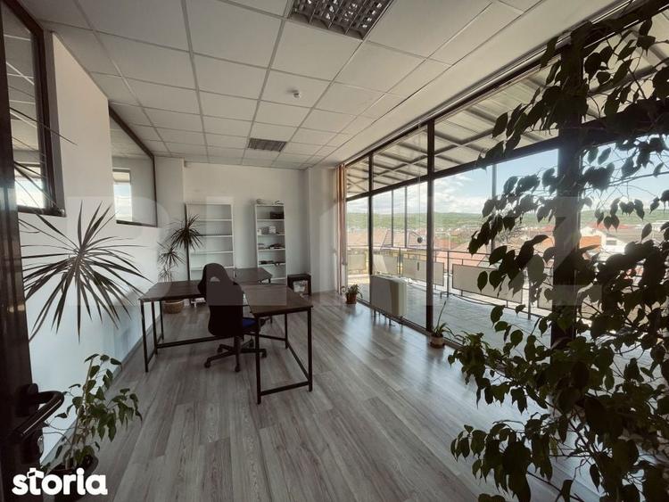 Spatiu birouri, 282 mp, parcari, terasa - 1