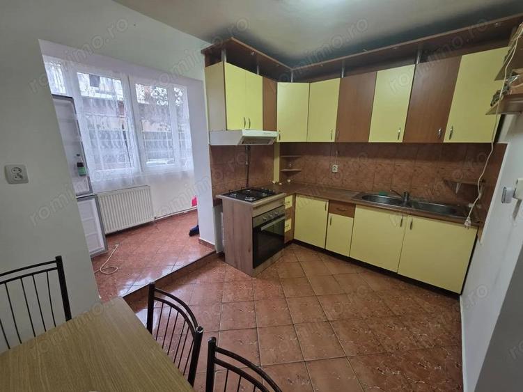 De inchiriat apartament 4 camere Soarelui- 365 - 4