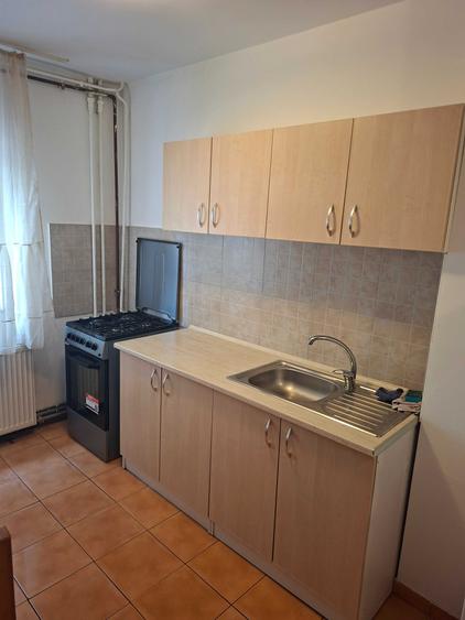 Apartament cu 2 camere semidecomandat în Dorobanților