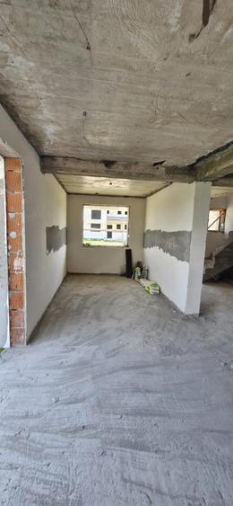 Case de vanzare in Magurele,aproape finalizate,cu toate utilitatile - 2