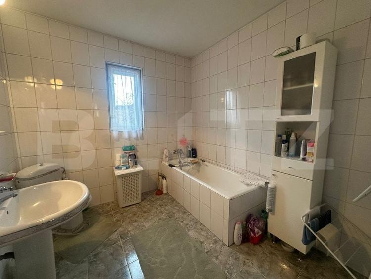 Imobil cu 12 camere/2 spatii comerciale, 210/283 mp, zona-semicentrala - 7