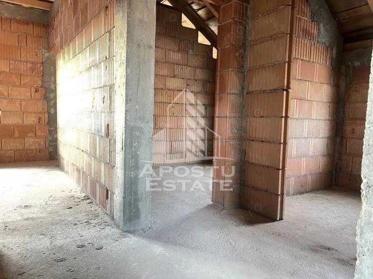 Casa individuala la rosu, teren 700mp, Giarmata - 17