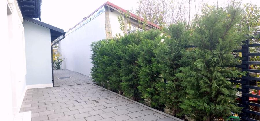 Casă renovată integral – ideală pentru birou/cabinet, sediu de firma - 2