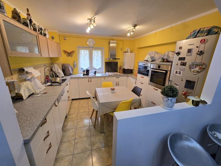 Apartament 3 camere - 1