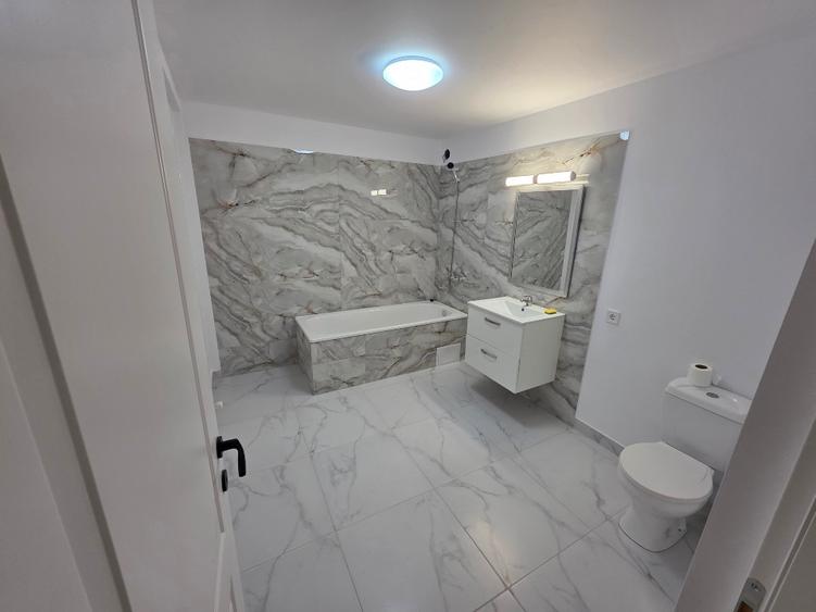 Închiriez spatiu comercial / locuință  - 8