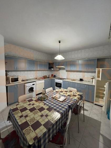 Povestea unei case la doar 200 m de valuri, cu piscina si terasa panoramica - 4