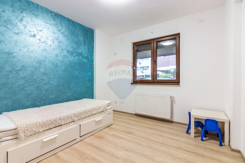Apartament cu 4 camere si gradina proprie de vanzare/ str.  Amurgului - 10