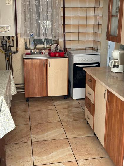 Casa vanzare Caracal 90m2 + teren 2110m2 - 3