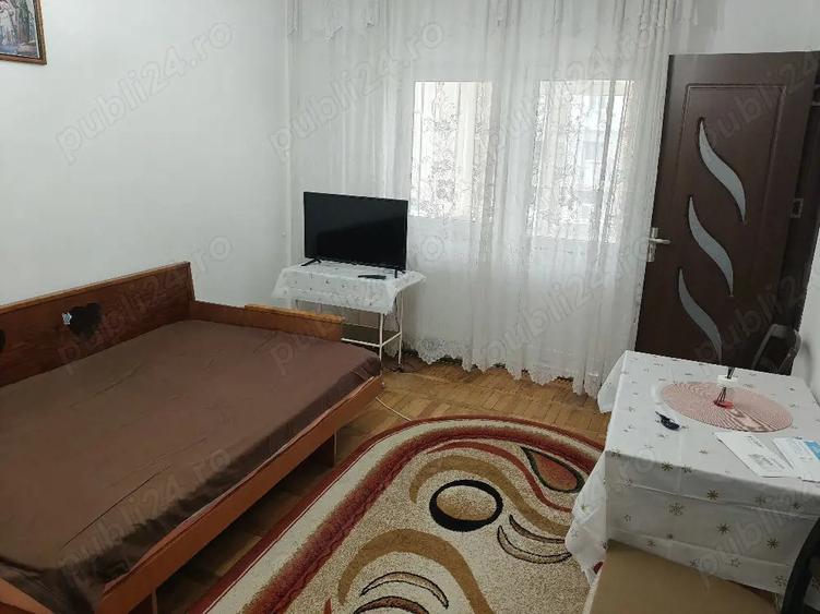 inchiriez garsoniera cerna - 1