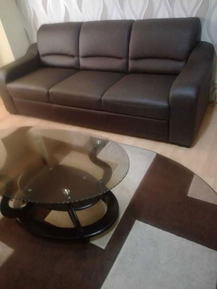 PROPRIETAR, inchiriez ap 3 camere ULTRACENTRAL, total mobilat si renovat - 3