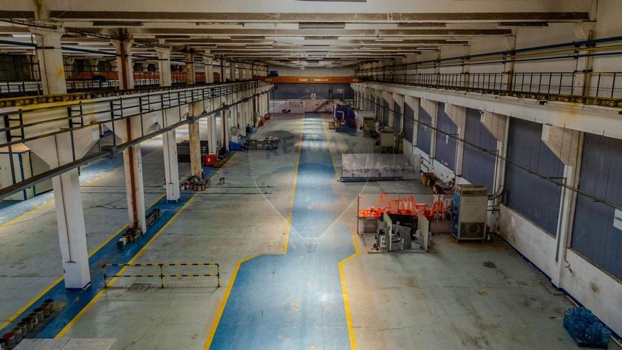 Hala 1870 mp, Parcare, Pod rulant 18 T - 5