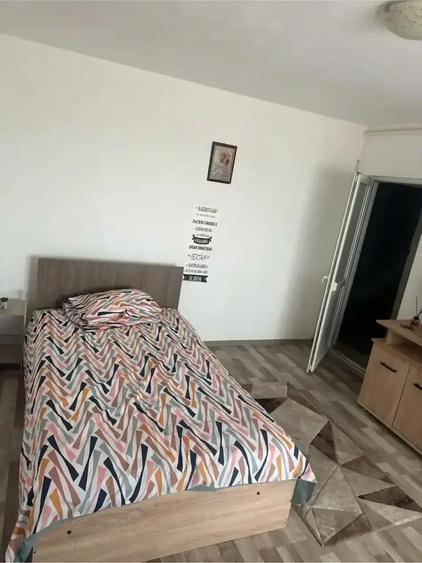 Inchiriez garsoniera 180lei pe zi - 1