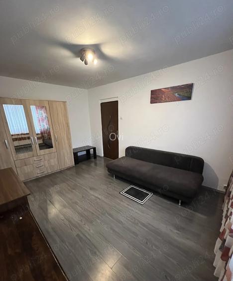 Inchiriez garsoniera zona Garii