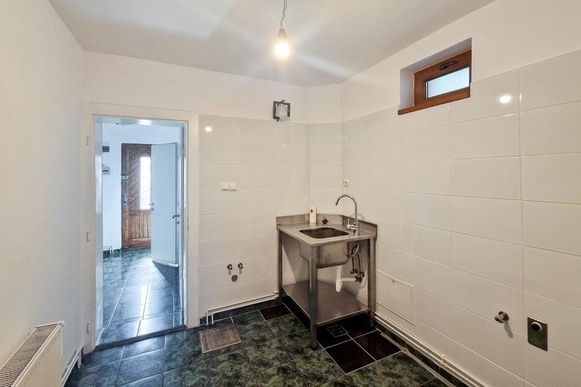 Ultracentral, vila 7 cam, zona Maternitate, 4 parcari, gradina, comision 0% - 6