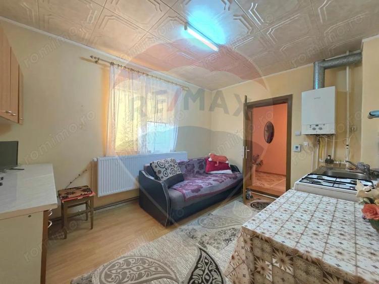 Casa pe strada Prefect Vasile Molovan- Tarnaveni - 17