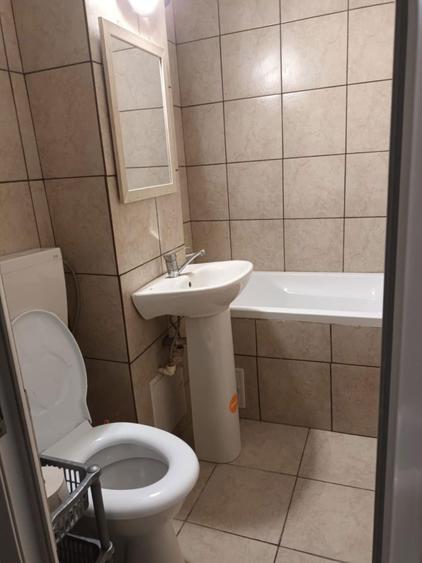 Inchiriez garsoniera - 1