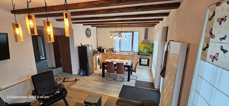 Casă individuală cu 4 camere cu Teren 570 Mp în Sadu