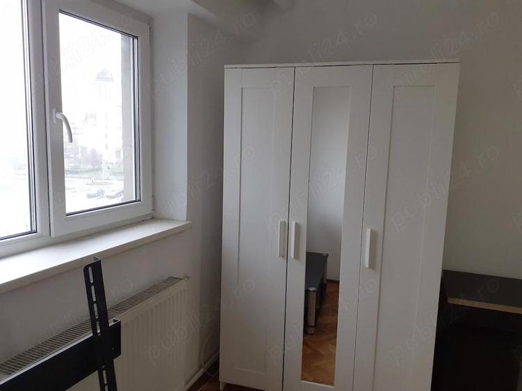 Inchiriere 3 cam. cf.1 dec. etajul 3 din 7, cu suprafata utila 70. + balcon 14.ml., zona Bariera - 9