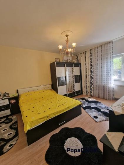 Camera de Comert - bd. Mircea Voda 3 camere parter/8, decomandat, 76 mp utili - 3