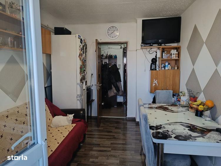 APARTAMENT 2 CAM DECOMANDAT 1 MAI ZONA SPITAL , CT ,56,4 MP - 8