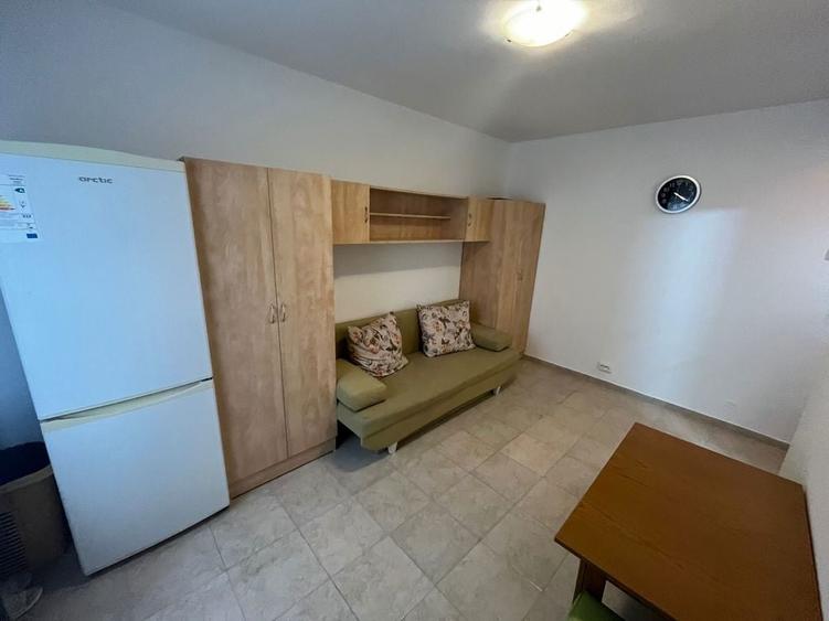 Inchiriez garsoniera zona centrala Piata Alba Iulia - 3