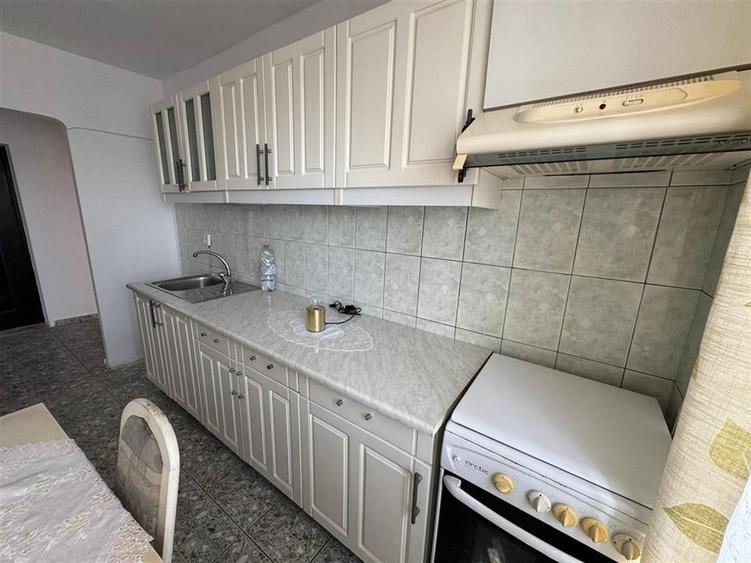 Apartament 2 camere 55mp, etaj 8 cu acoperis, mobilat, liber - 10