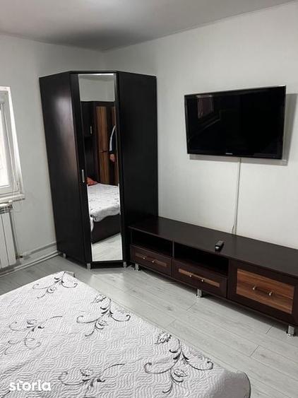 Inchiriez Garsoniera Zona Schoala Nr 8 - 6