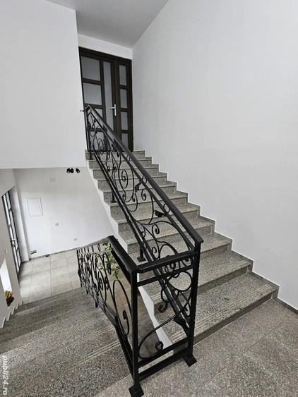 Vila cu spatiu pentru orice afacere - 8