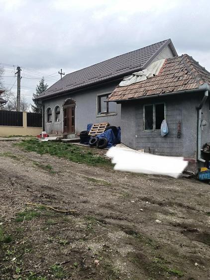 Vand Casa in localitatea Ghiri?u Roman, 3 camere, 10 arii curte - 4