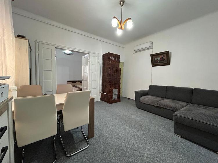 Casa la curte de vanzare ideala pentru locuit sau investitie - 3