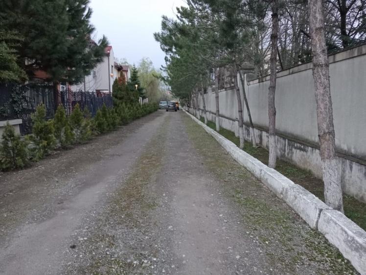 SUPER OCAZIE SE VINDE TEREN IN ZONA STARULESTI LANGA UN CARTIER DE VILE - 3