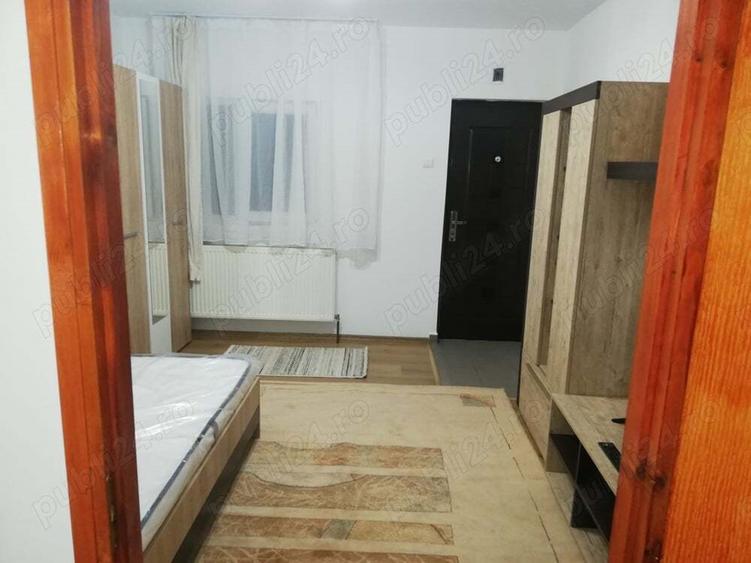 Inchiriez garsoniera la curte - 8