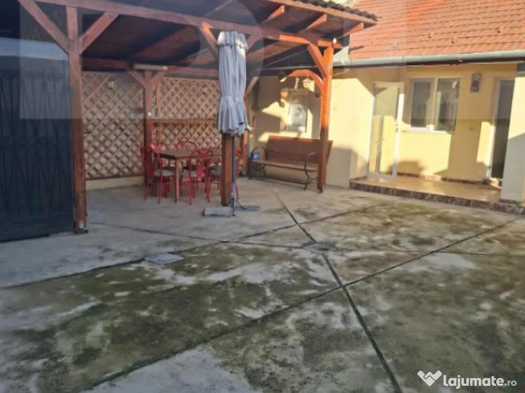 Casa in centrul ora?ului oportunitate excelenta de i - 10